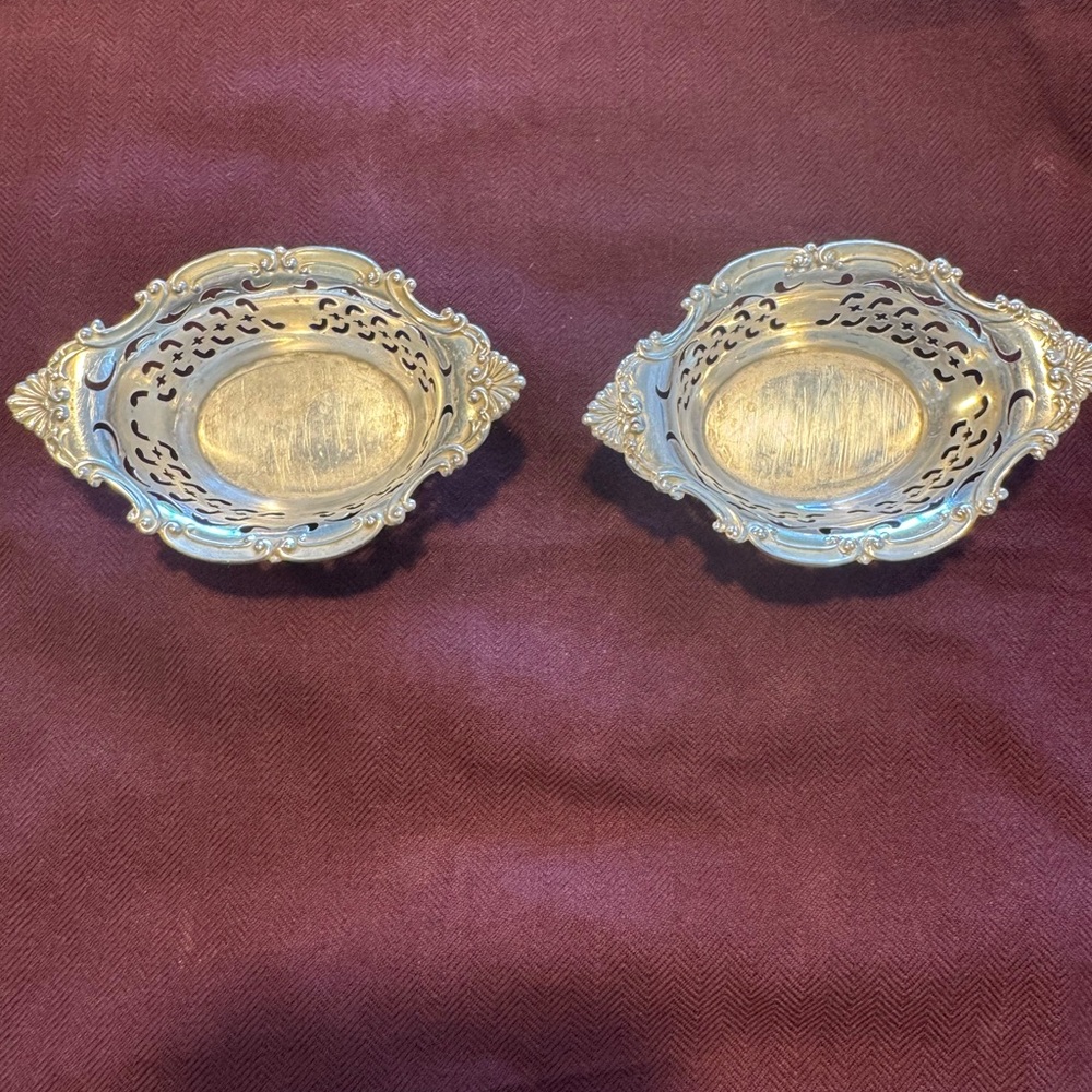 Elegant Silver Decorative Nut Bowls